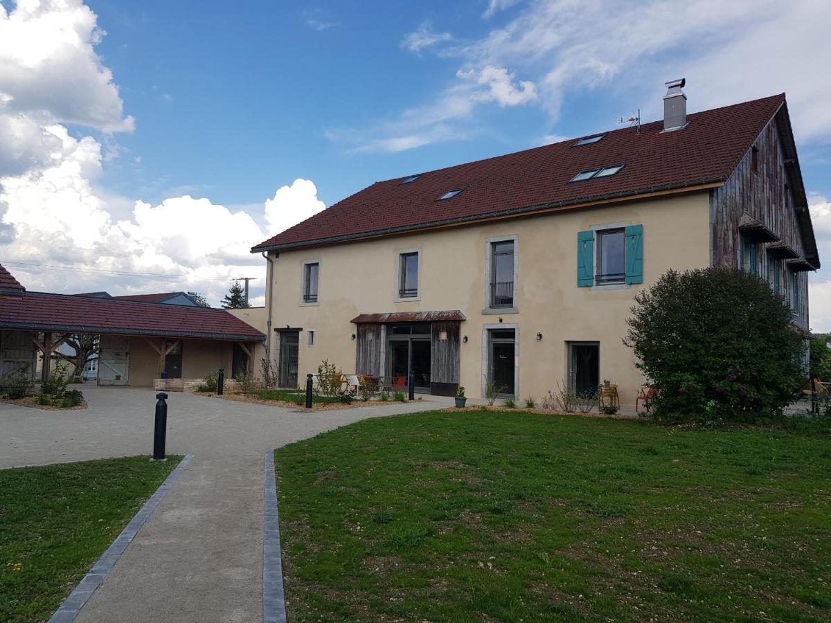 Hotel La Pause Ô Logis à Saint-Laurent-du-Jura Extérieur photo