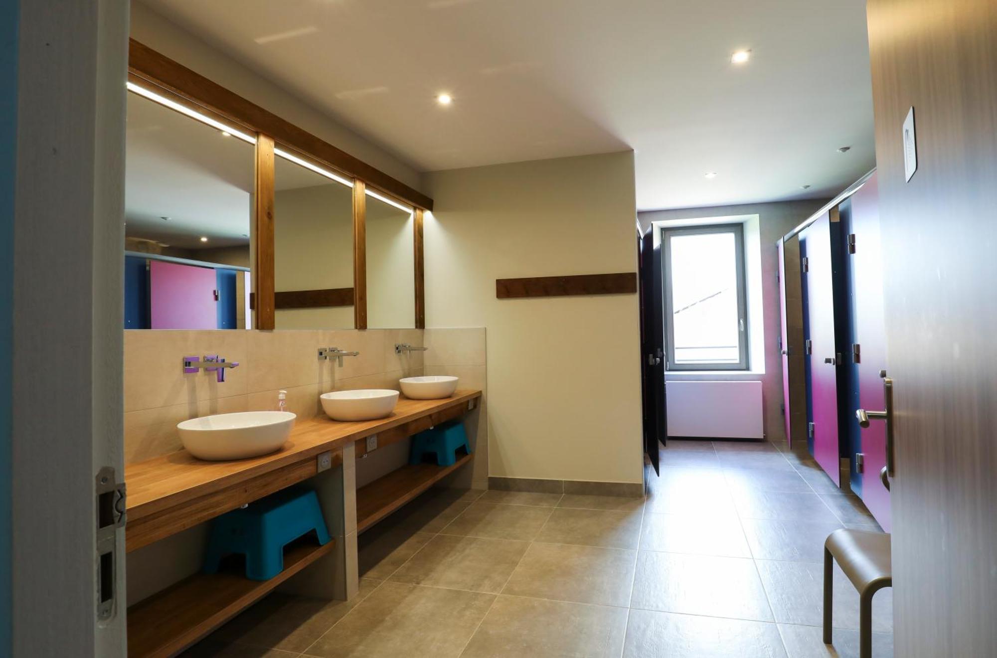 Hotel La Pause Ô Logis à Saint-Laurent-du-Jura Extérieur photo